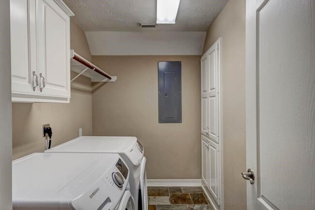 Building Photo - 12418 Lago Bend Ln