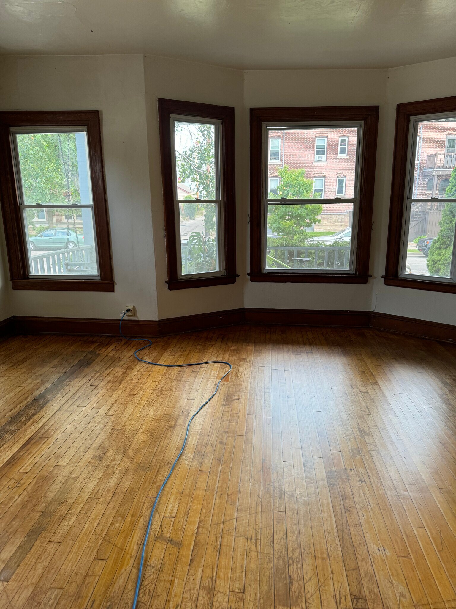Building Photo - 1712 E Park Pl