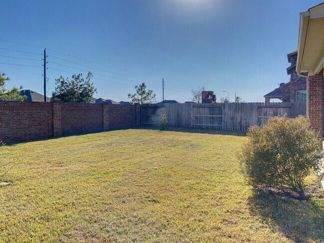 Building Photo - 20111 Ivory Valley Ln