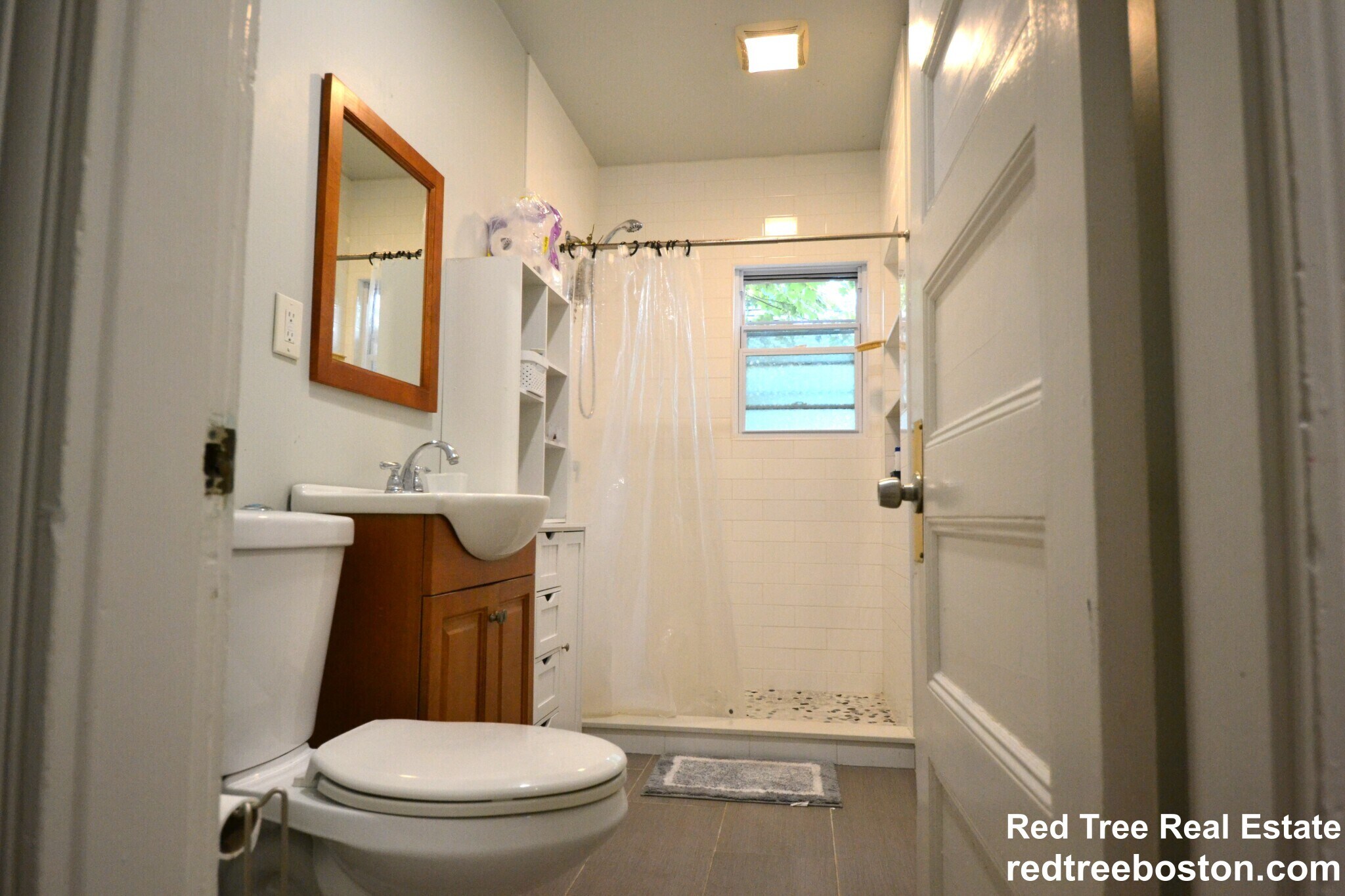 Building Photo - 12 Bennett St