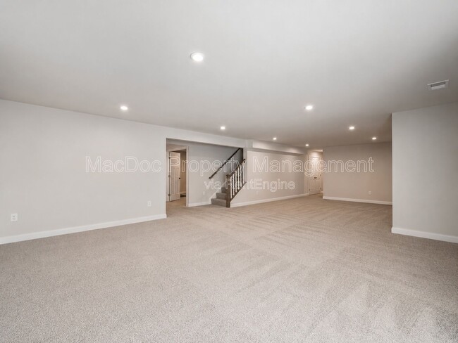 Building Photo - 11710 Southview Ct