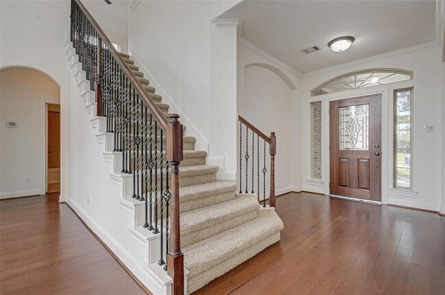 Building Photo - 71 N Rocky Point Cir