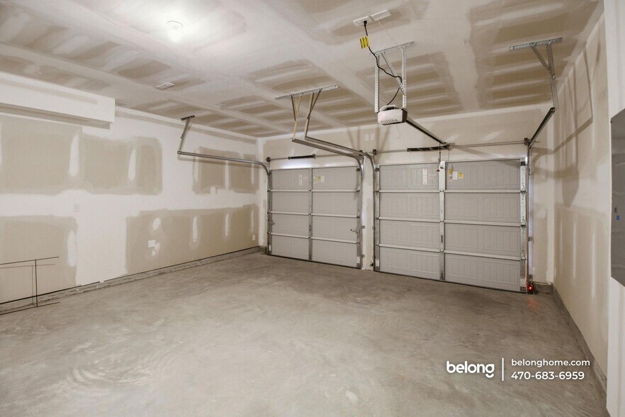 Building Photo - 101 Parkwood Dr