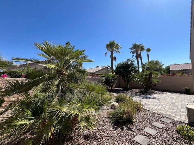 Building Photo - 81682 Avenida Alturas