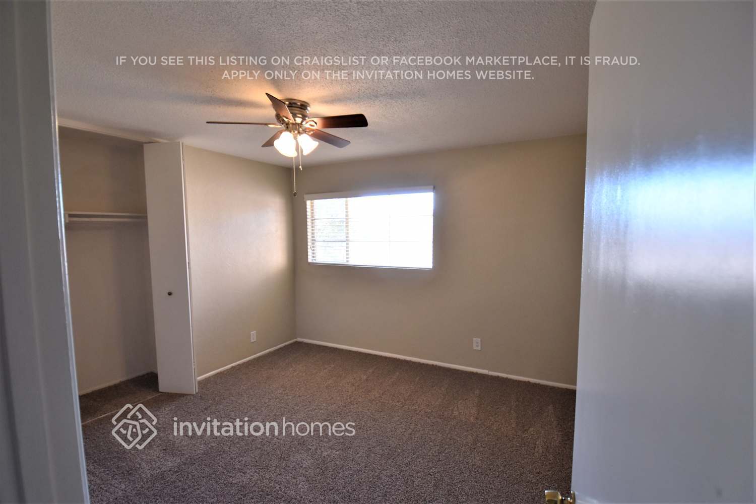 Building Photo - 8430 E Oak St