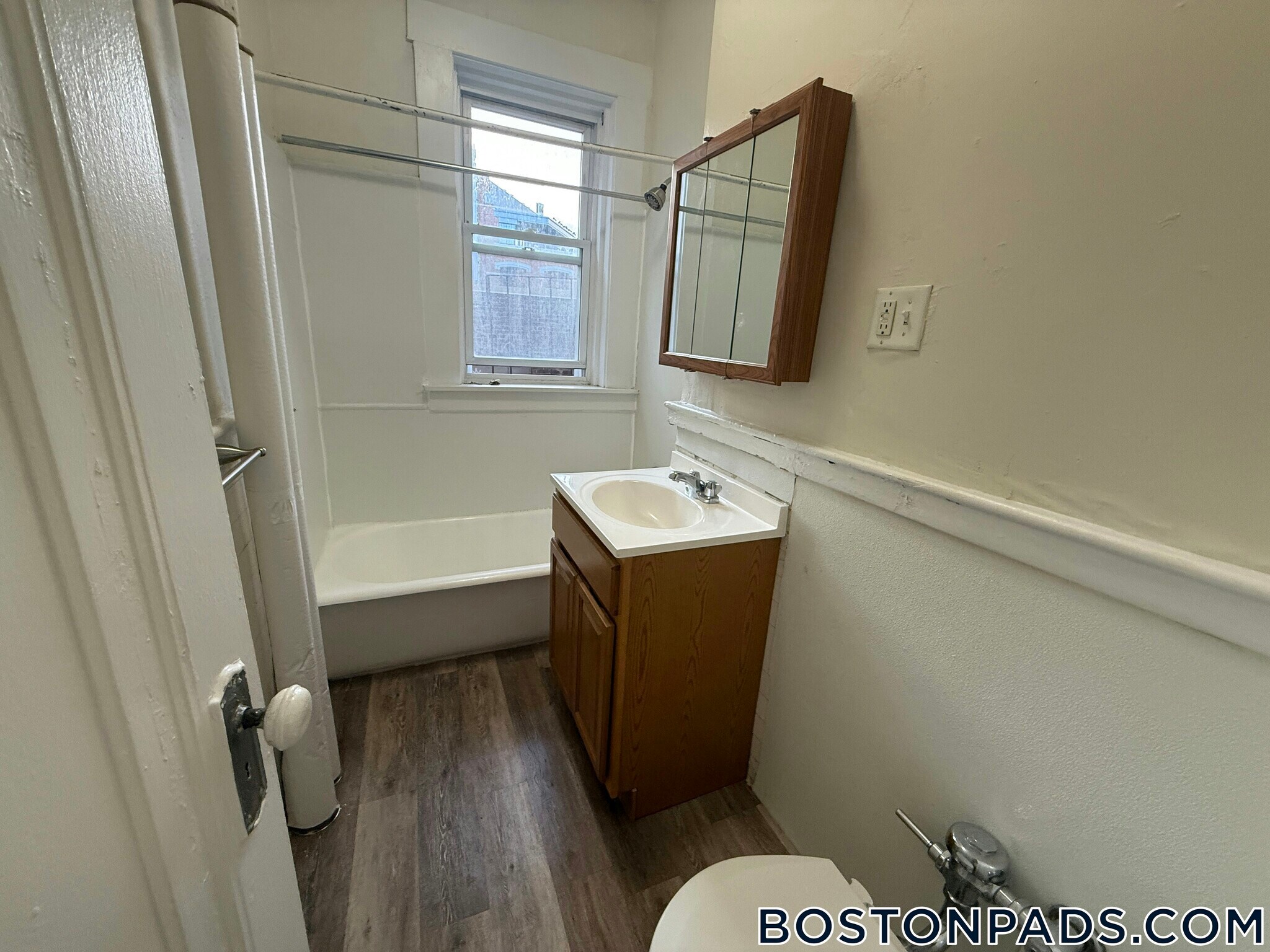 Building Photo - 1185 Boylston St