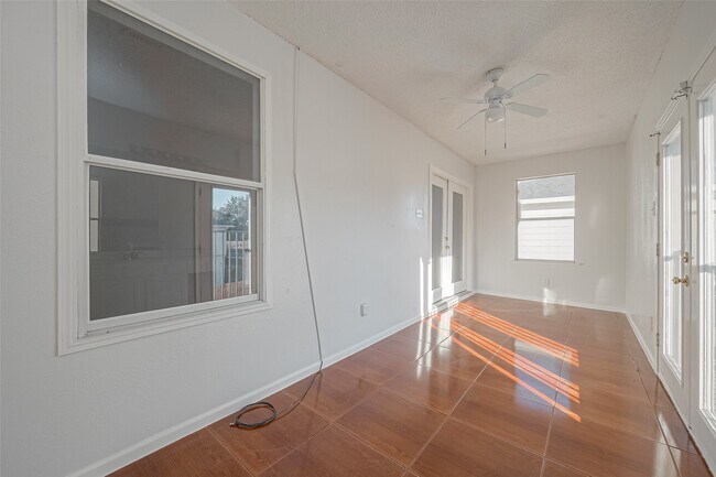Building Photo - 9407 Demsey Mill Dr