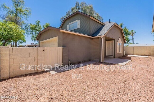Building Photo - 2327 W Desiree Ln
