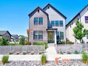 Building Photo - 3069 N 300 W