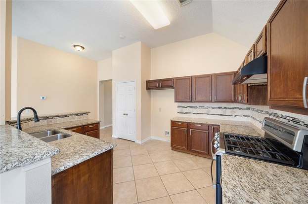 Building Photo - 18423 Cobblestone Dr