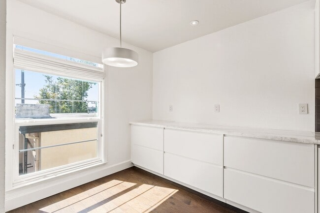 Building Photo - Modern Sanctuary with High-End Upgrades
