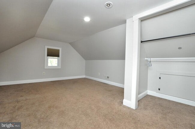 Building Photo - 154 Old Marlton Pike