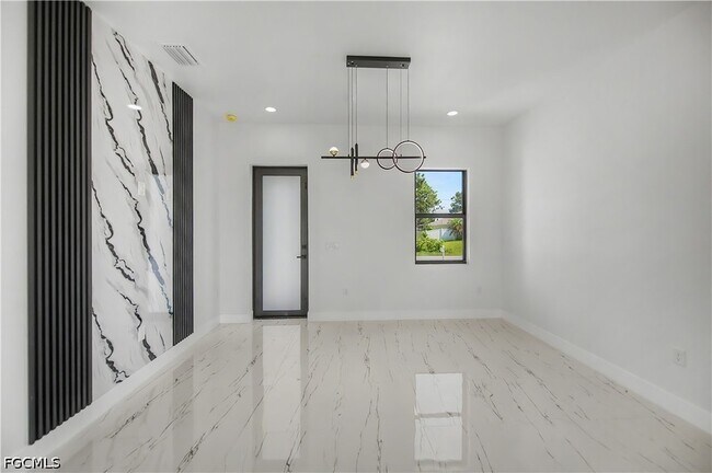 Building Photo - 3123 69th St W