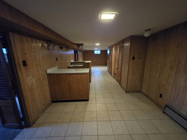 Building Photo - 125 Florisota Dr