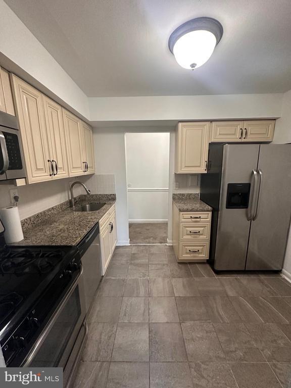 Building Photo - 222 Echelon Rd