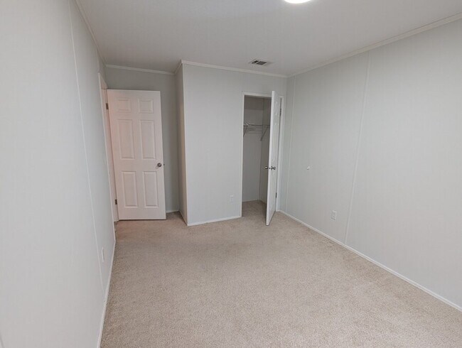 Building Photo - 6806 Pearson Ln