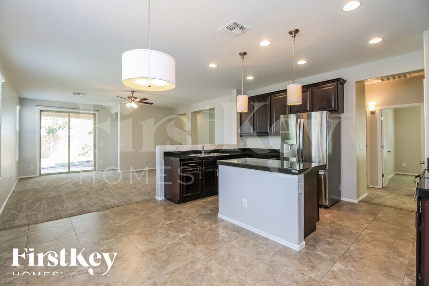 Building Photo - 3798 E Alamo St