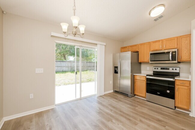 Building Photo - 10613 Opus Dr