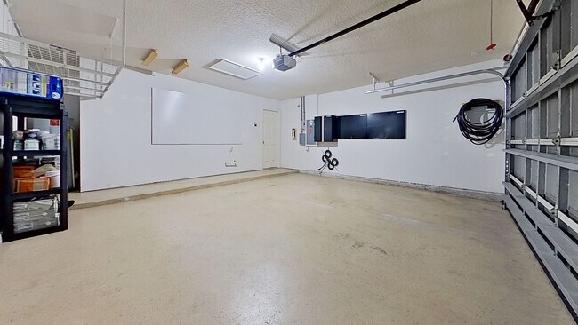 Building Photo - 12275 Deersong Dr
