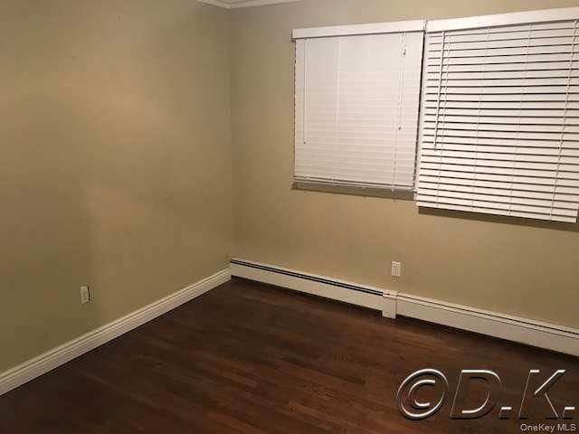 Building Photo - 469 E Park Ave