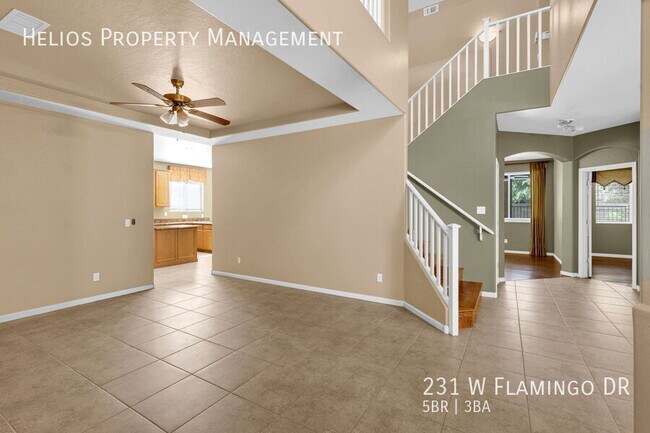 Building Photo - 231 W Flamingo Dr