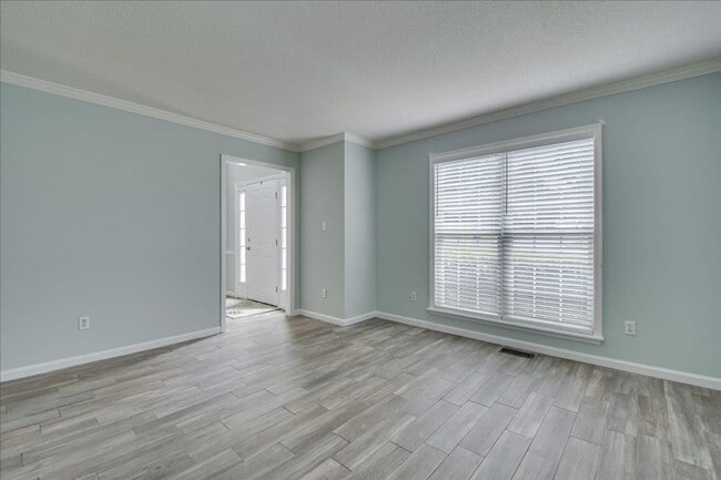 Building Photo - 787 Springbrook Cir