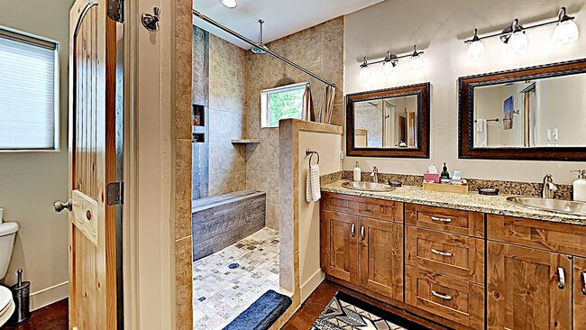 Building Photo - 3374 S Village Loop