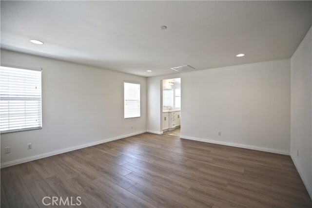 Building Photo - 683 Huron Pl