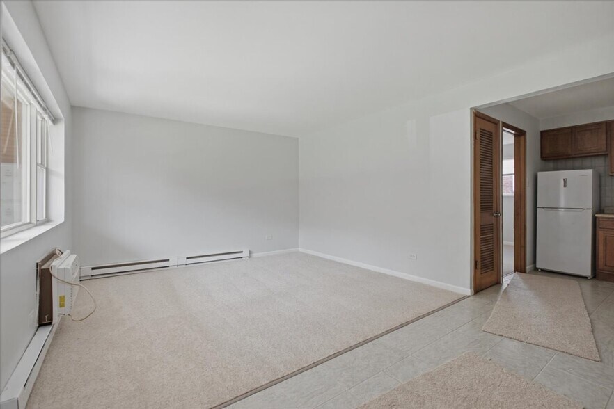 Building Photo - 6250 W 64th Pl