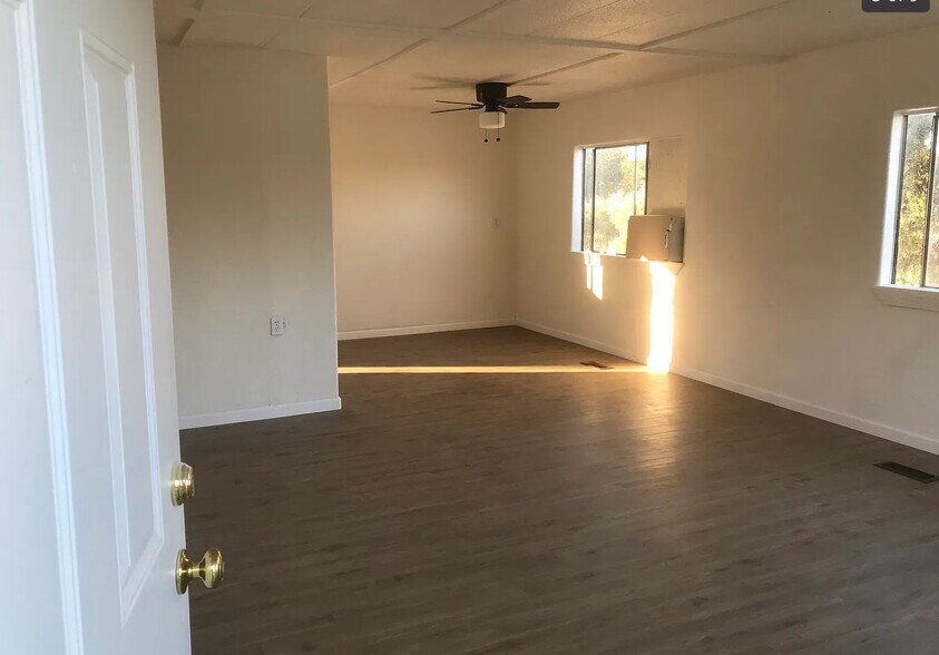 Building Photo - 5560 Old Olive Highway