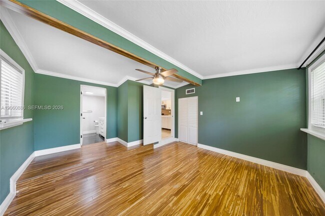 Building Photo - 1837 NE 48th Ct