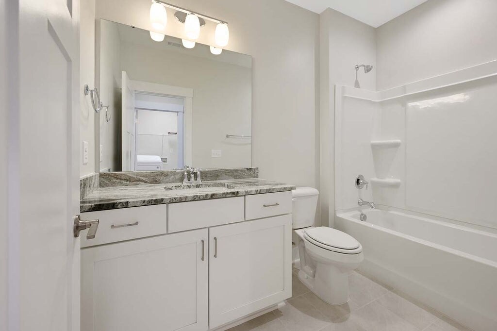 2nd Floor Bath - 3905 Milltown Ridge Run