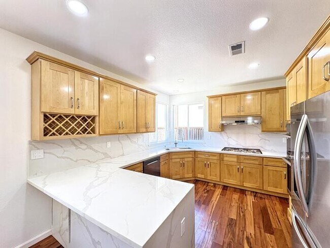 Building Photo - 1905 Paradise Peak Ct