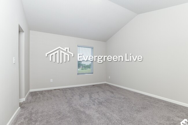 Building Photo - 108 Burlington Dr