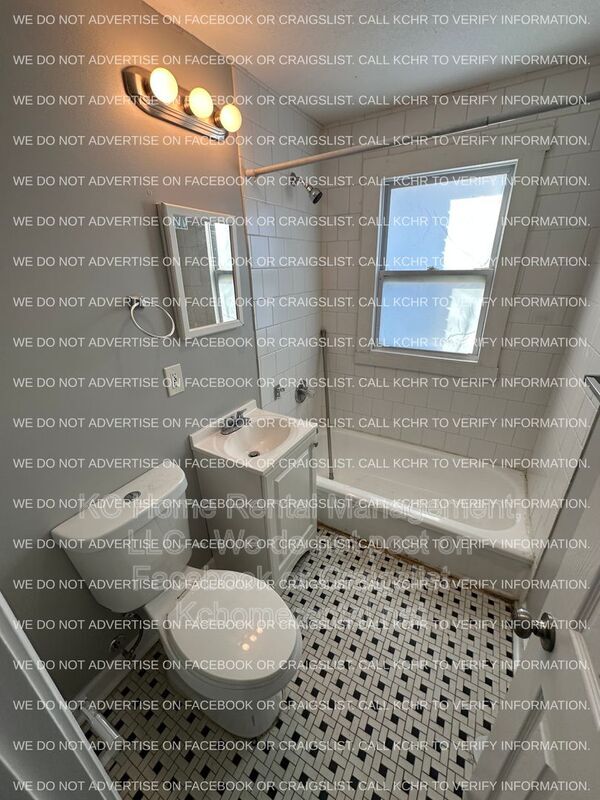 Building Photo - 901 N 16 St