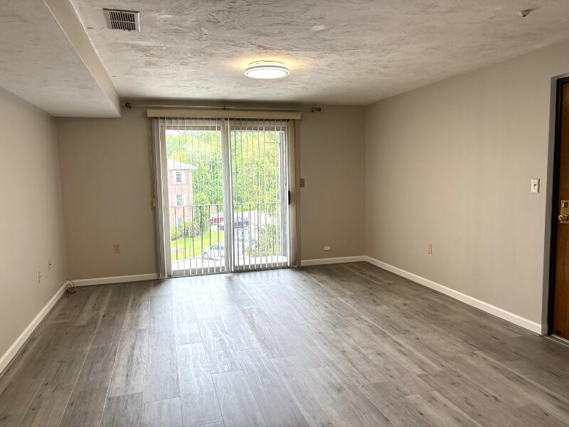 Building Photo - 364 Neponset St