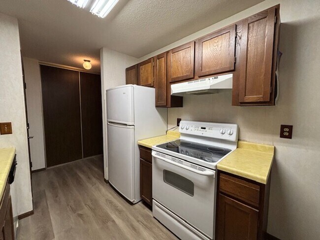 Building Photo - Great 1 BR/1 BA Condo in the Heart of Litt...
