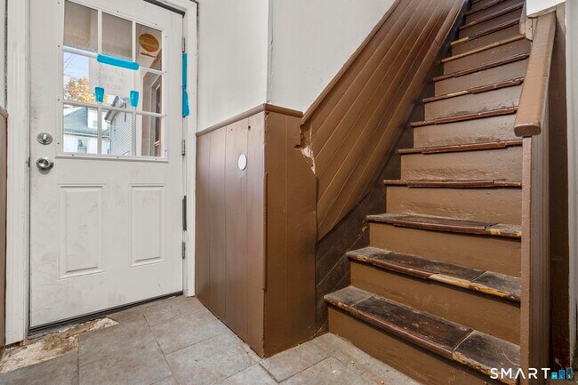 Building Photo - 87 Amity St