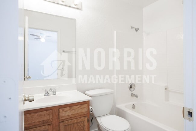 Building Photo - Perfect Duplex in Arizona City