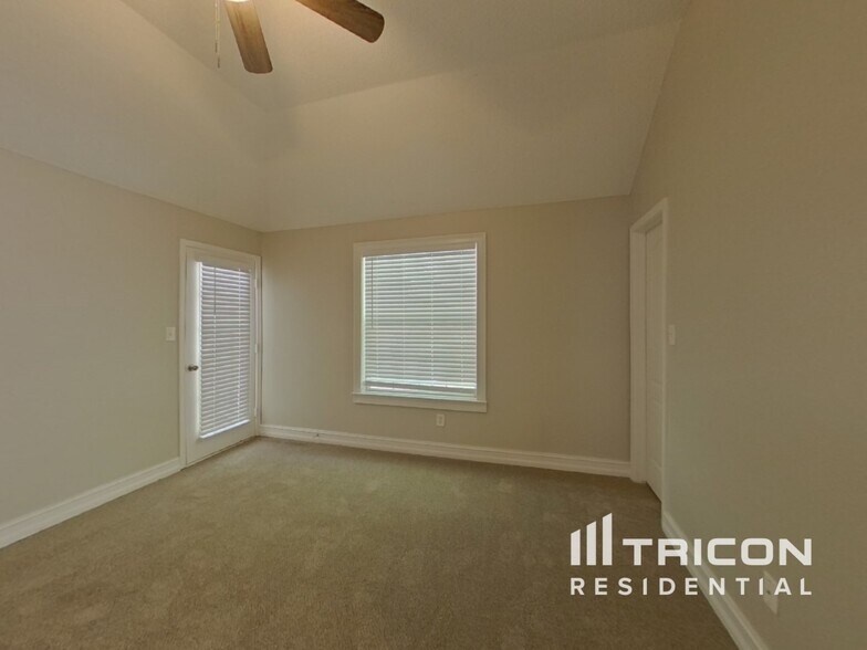 Building Photo - 301 Spivey Ridge Cir