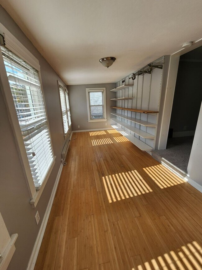 Building Photo - 97 E Emerling Ave