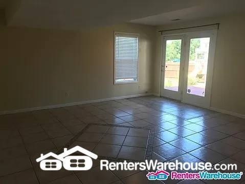 Building Photo - 4 Bed 3 Bath Home For Rent In Olathe!