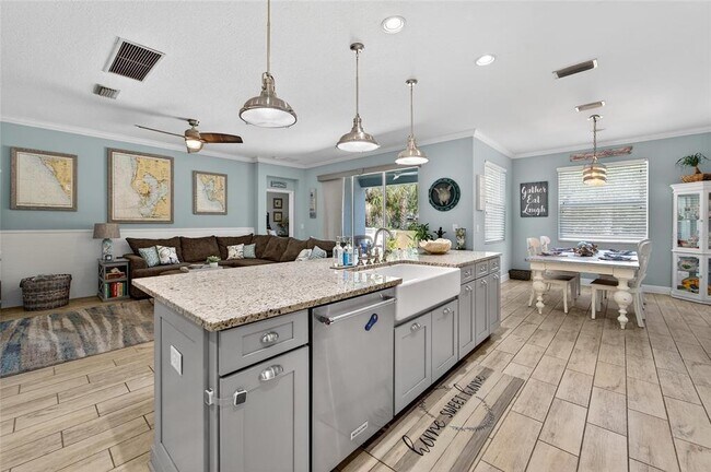 Building Photo - 5227 ADMIRAL POINTE Dr