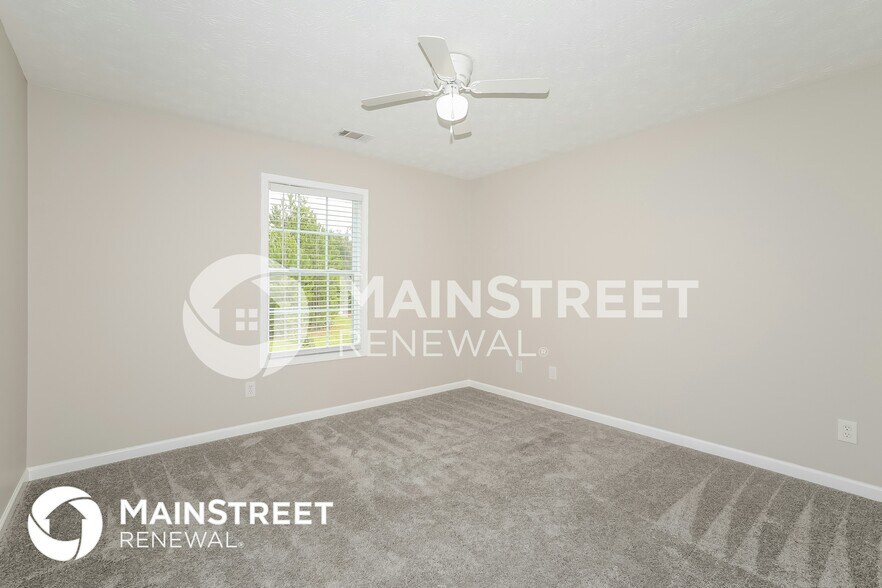 Building Photo - 110 Lumby Ln