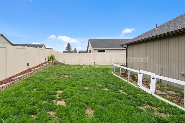 Building Photo - 5618 Sherri Lea Rd