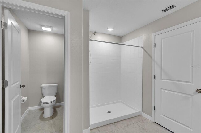 Building Photo - 10357 Scarlet Skimmer Dr