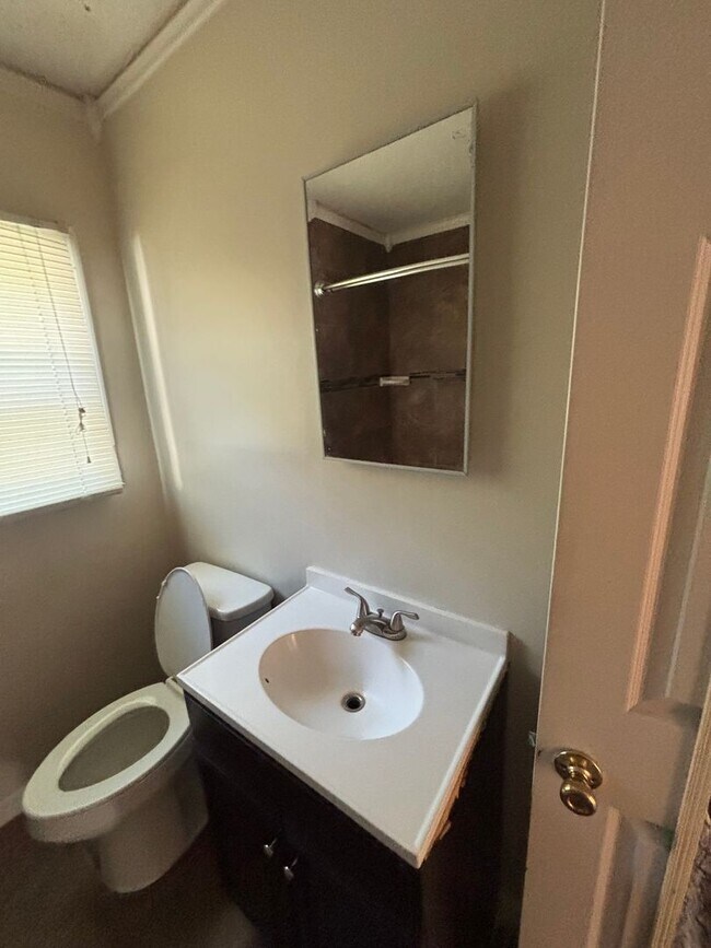Building Photo - 116 Moss Oak Dr
