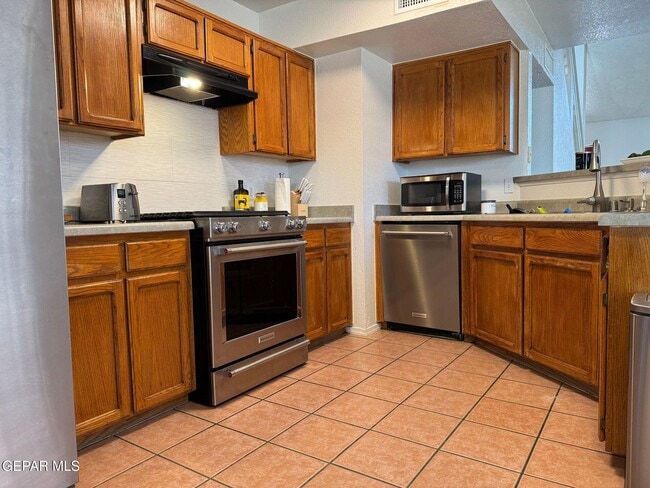 Building Photo - 1485 Desierto Rico Ave