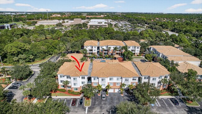 Building Photo - 5301 Myrtlewood Cir E