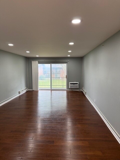 Building Photo - 1810 W Hatherleigh Ct
